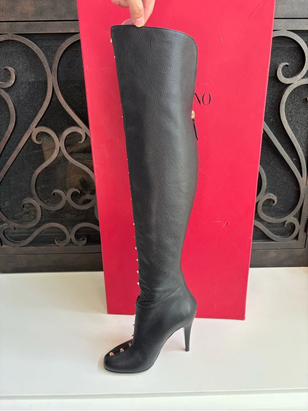 Valentino Garavani Rockstud Over the Knee Boots in Black Leather 36/6